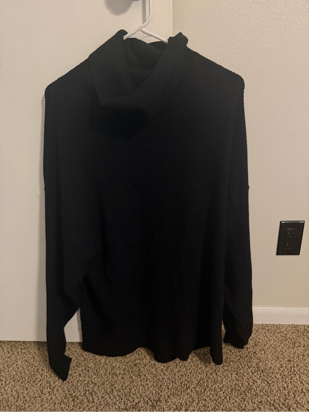 Free People women’s turtleneck sweater